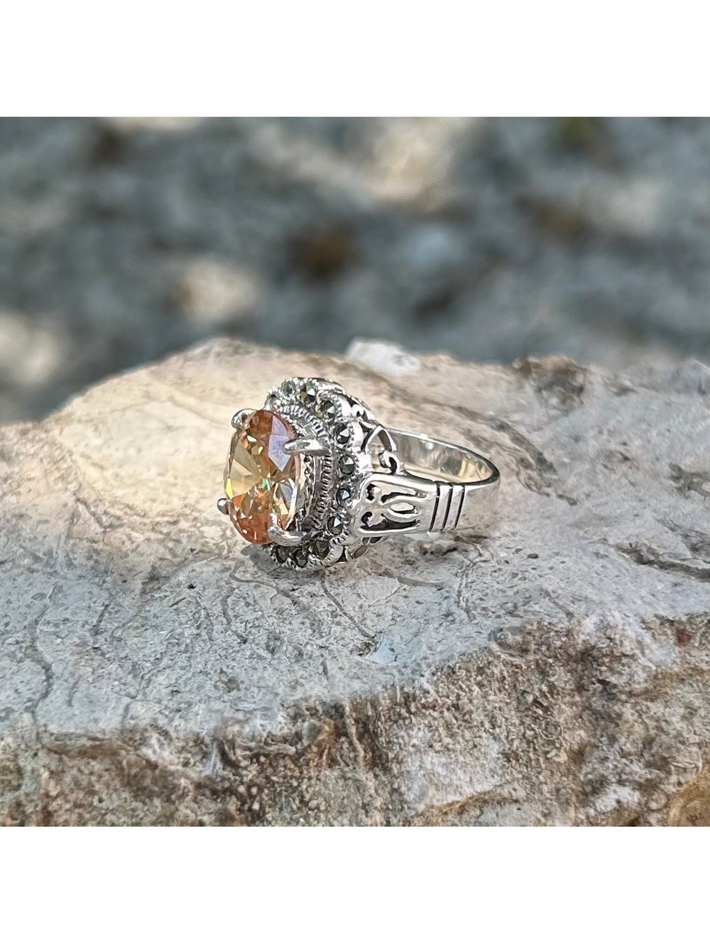 Vintage 925 Sterling Silver Signed 5 Carat Citrine Gemstone Ring Size 8.25